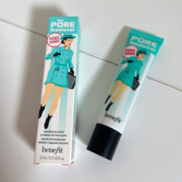 Benefit Cosmetics The PORE Fessional Pore Primer. - Picture 2 of 5